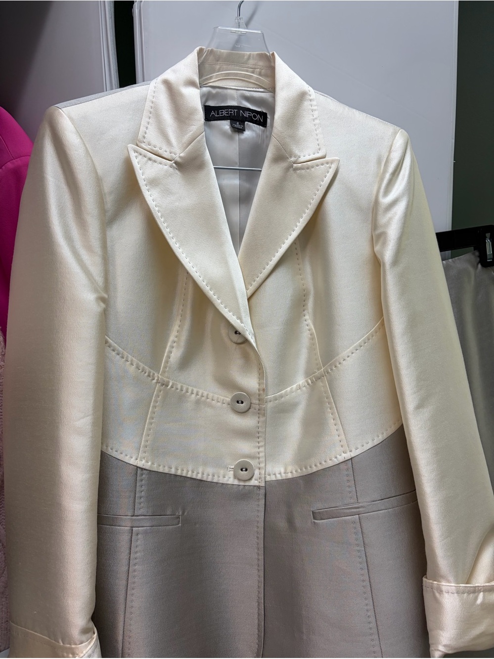 Albert Nipon Cream and Gray Silk / wool Two-Tone Tailored Blazer & Skirt
